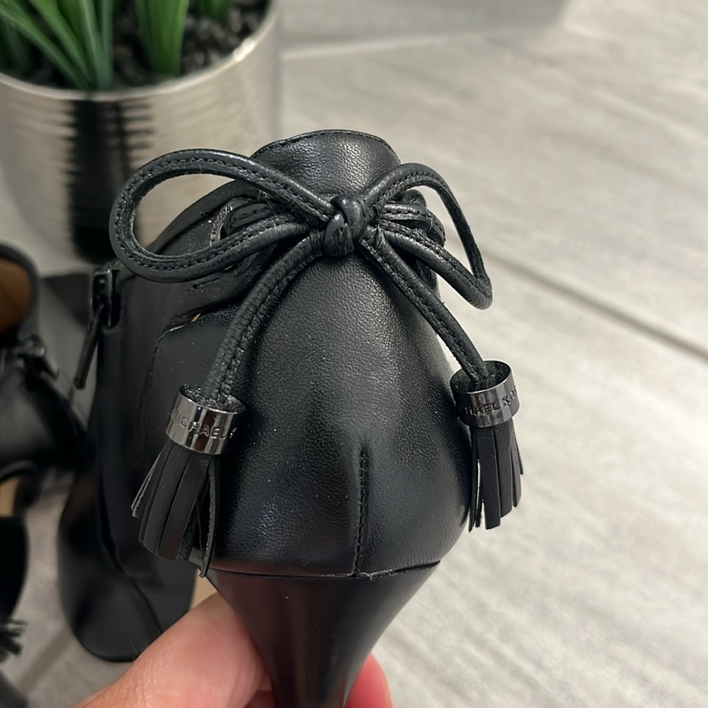Michael Kors black leather heels - Picture 5 of 8